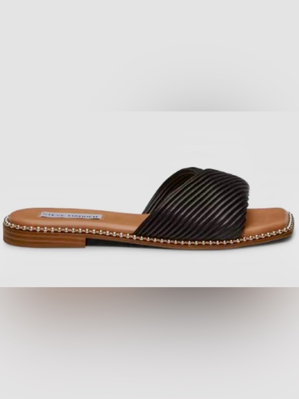 Steve Madden Stud Sandals. Size 8.5